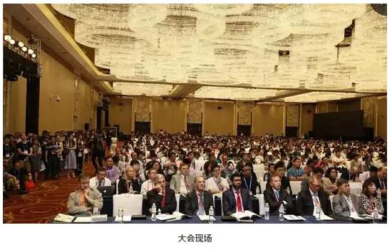 首页 - 澳门(金沙)官网网站首页集团众多专家受邀出席，并在多个重要论坛作专题发言、论文发言和壁报交流(郭海科教授和张广斌教授在多个论坛担任会议主持)，与国内外眼科同行坐而论道，大放异彩!其中，在“大师功夫论道”环节，首页 - 澳门(金沙)官网网站首页集团业务副总院长、 席白内障专家、厦门大学附属厦门眼科中心郭海科教授凭借高明 的手术技巧，从13位世界 白内障屈光手术大师中脱颖