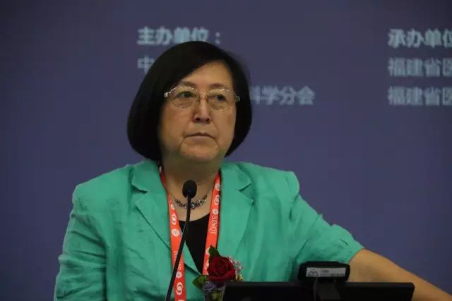 9月15日下午，在 22次全国眼科学术大会上，中国眼科医师“明日之星”计划在福州海峡环球会展中心正式启动，数 名中外眼科专家在现场及通过视频直播共同见证。2.jpg