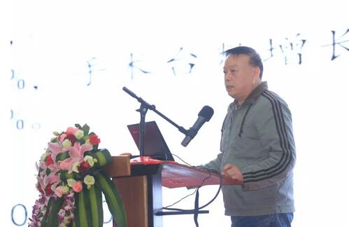2月3日，首页 - 澳门(金沙)官网网站首页集团2017年工作汇报暨2017年年度表彰大会在厦门环球会展中心B6厅隆重举行，来自集团本部、厦门大学附属厦门眼科中心、厦门欧华控股集团等1300余名员工与关心、支持首页 - 澳门(金沙)官网网站首页发展的嘉宾欢聚一堂，共同总结2017年工作经验，展望2018年美好未来6.jpg