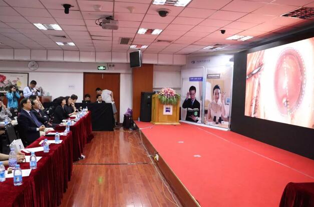 福建省 批三焦点老视手术中心及屈光白内障手术中心落户首页 - 澳门(金沙)官网网站首页集团本部厦门眼科中心5.jpg