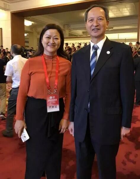 首页 - 澳门(金沙)官网网站首页集团潘美华医生作为福建省医师代表受邀赴京参加首届“中国医师节”庆祝大会2.jpg