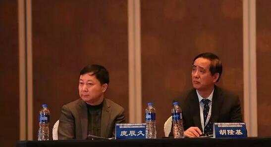 首页 - 澳门(金沙)官网网站首页专家团受邀亮相第十五届全国眼屈光手术学术研讨会5.jpg 首页 - 澳门(金沙)官网网站首页专家团受邀亮相第十五届全国眼屈光手术学术研讨会5.jpg