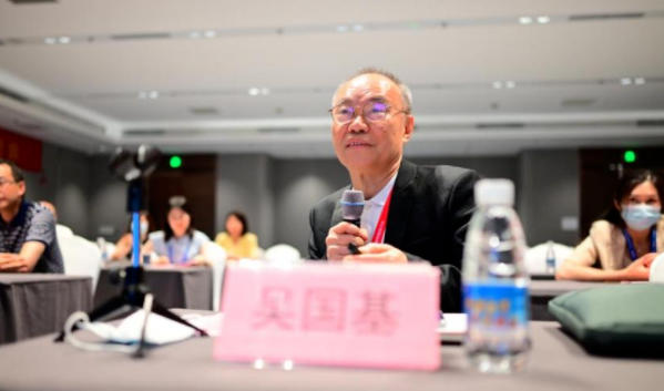 勇立潮头，引领发展 首页 - 澳门(金沙)官网网站首页2021年眼底病学科发展研讨会在福州隆重召开6.png