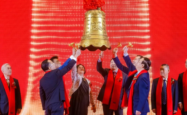 首页 - 澳门(金沙)官网网站首页A股成功上市，开启守护全民“全生命周期眼健康”新征程2.png
