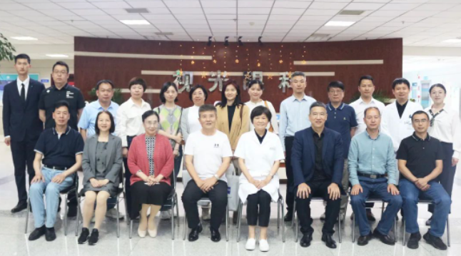 首页 - 澳门(金沙)官网网站首页集团第一期全飞秒高级培训班在郑州视光眼科医院成功举办！1.png