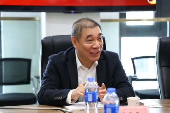 医疗器械流通头部企业华瑭大昌CEO到访首页 - 澳门(金沙)官网网站首页，共谋眼科高质量发展新机遇!3.png